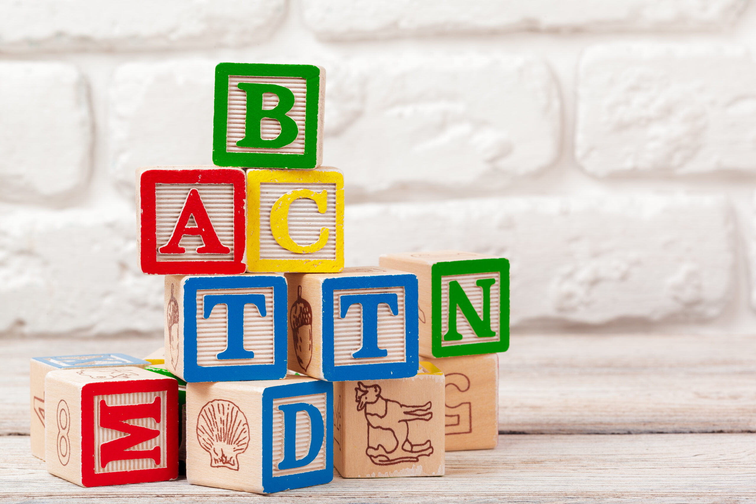 Houten blokjes met de tekst: abc